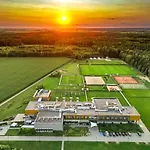 מלון Bonifacio Spa&sport Sochocin